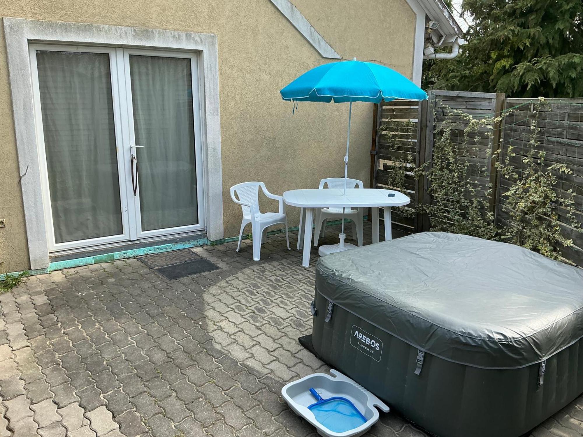 Pitypang Lak Appartement Szigetmonostor Buitenkant foto
